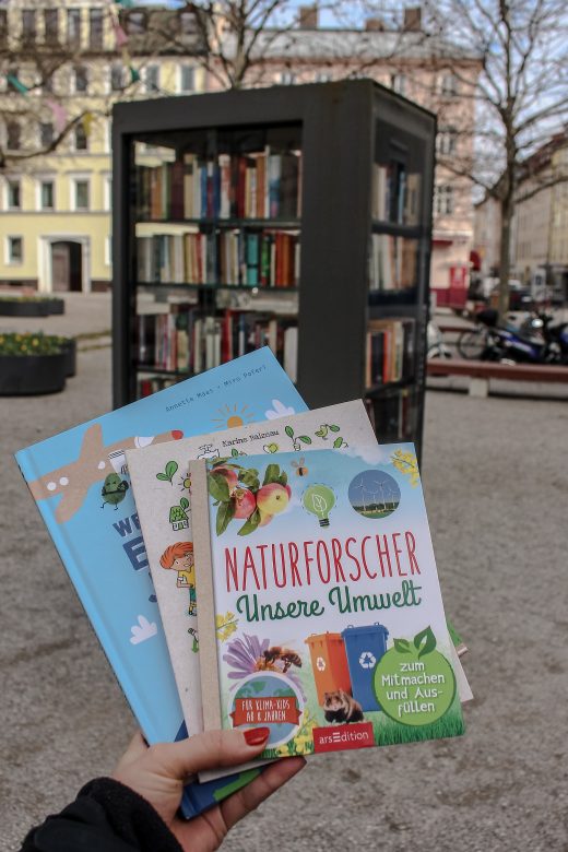 Oster-Aktion_Bücherschrank Rudi-Herl-Platz_012